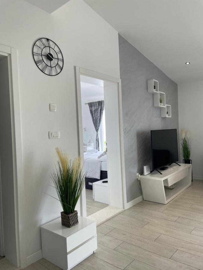 Apartman Mili Baška Voda Kültér fotó